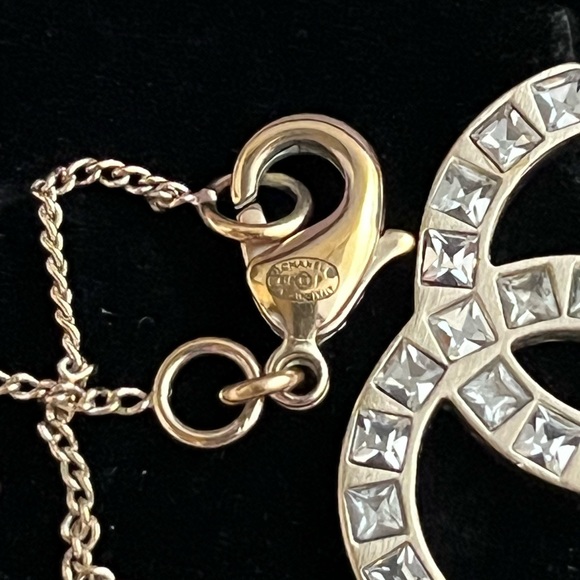 Beautiful Prelove Chanel Coco necklace - Picture 5 of 6